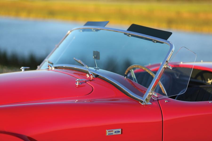 Детали экстерьера Shelby Cobra 289 (CSX 2442) 1965 года  (фото 32 из 40)